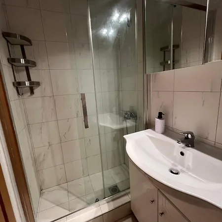 Chris & Mary Beautiful Yard Skg Апартаменты Салоники